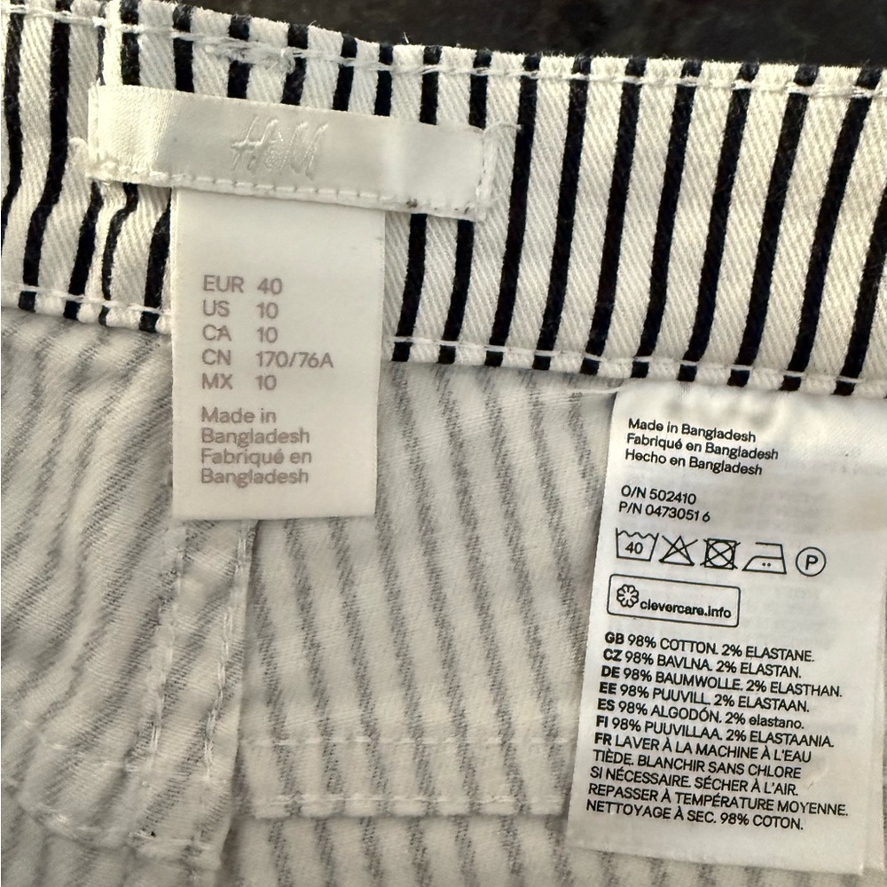 H&M Women's Denim and Striped Shorts Trio - Picture 7 of 10